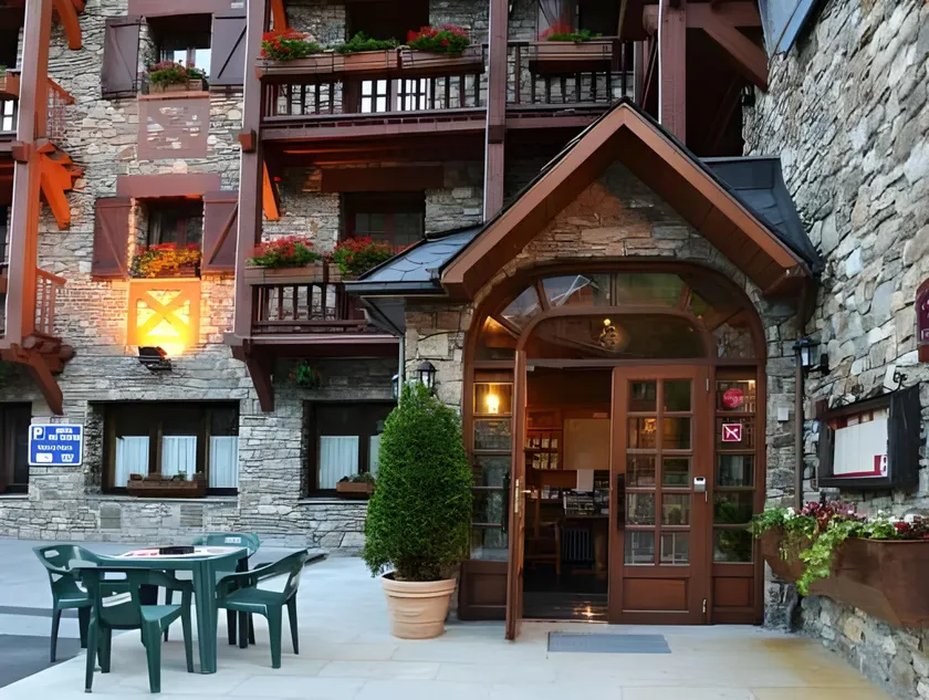 Hotel del Tarter - Image 1