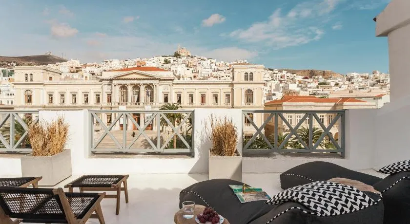 SYROS SOUL LUXURY SUITES - Image 1