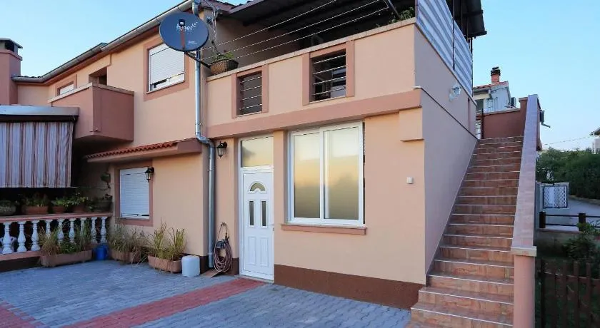 Apartment Julija - Image 1