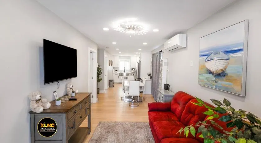 8354 Adam Unit B 1Bed 1Bath by SD Stay - Image 1