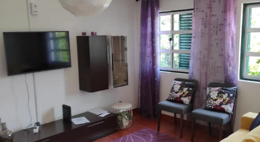 Casa do Rio By Viva a Vida - Alojamentos & Hotels - Image 1