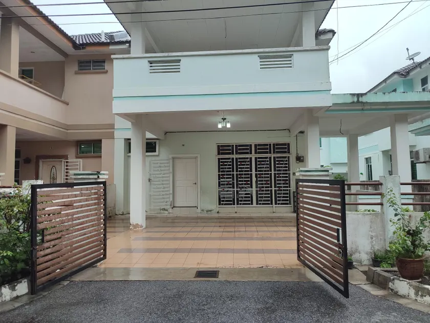 Arissa Homestay Jawi Penang - Image 1