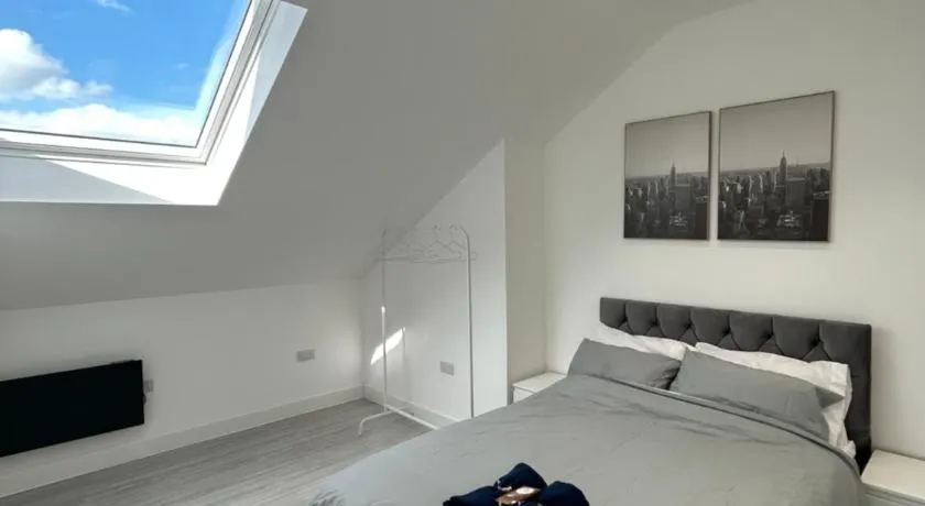 Modern London Apartment near Tottenham Stadium - Image 1