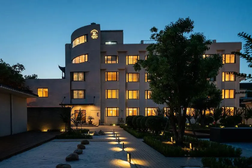 Shanghai Fengjing Ancient Town Shanlu Hotel - Image 1