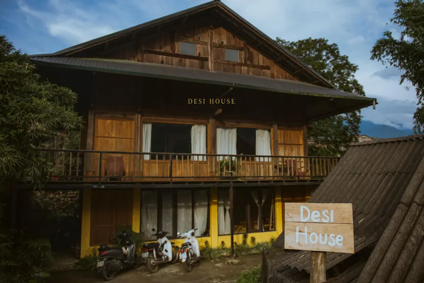 Sapa Ta Van Desi House - Mountain View & Hiking Tours - Image 1