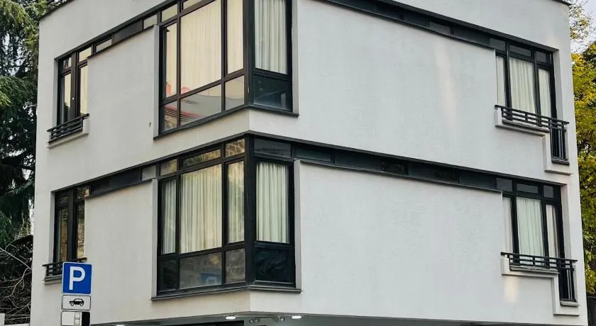 ART family hotel - Image 1