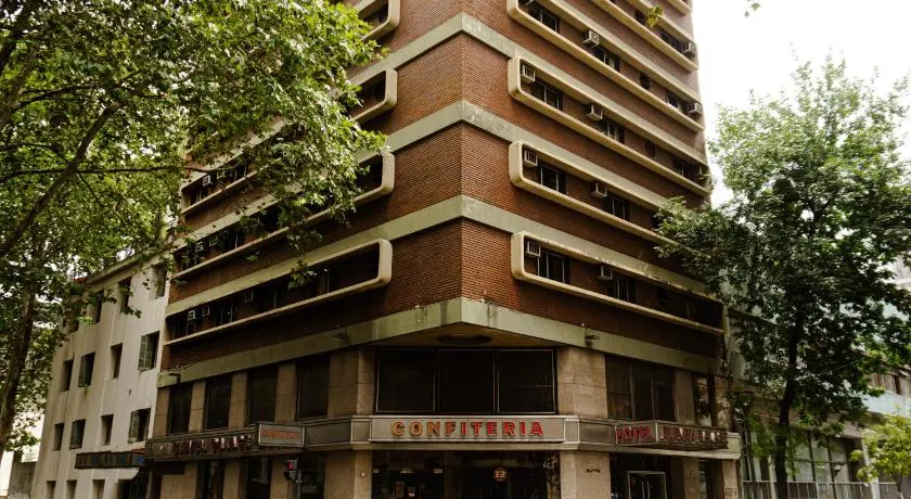Eleven Palace Hotel - Image 1