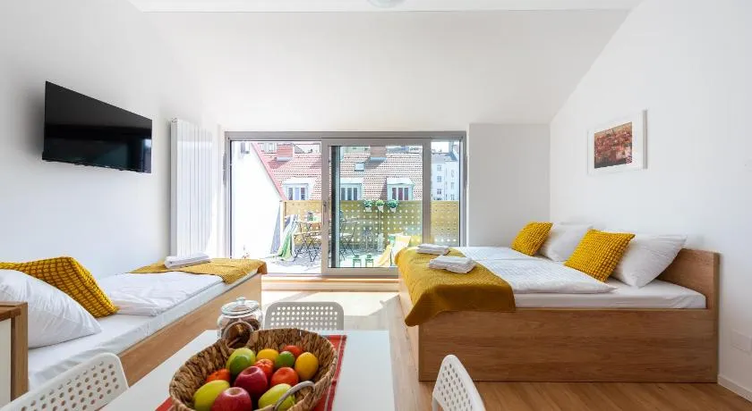 Libero Apartments - Image 1
