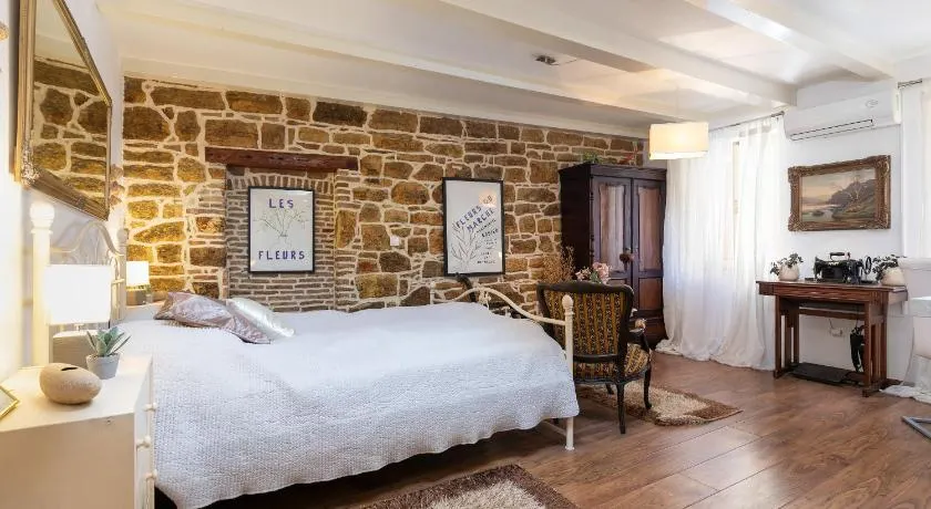 Duplex Apartment Camelia in charming Old town - Image 1