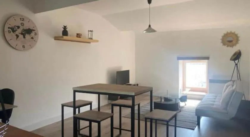 Appartement Aubenas - Image 1