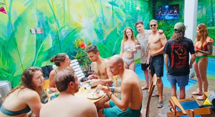 Rainbow Hostel - Image 1