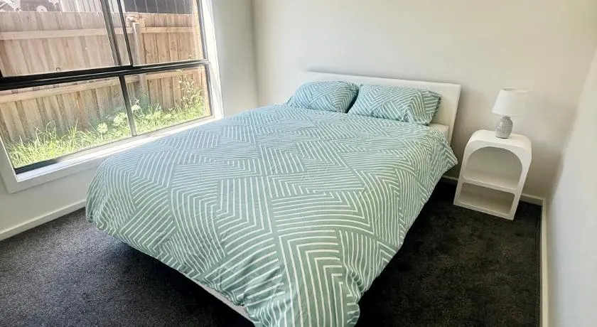 Peaceful Private Room in Wyndham Vale - Image 1