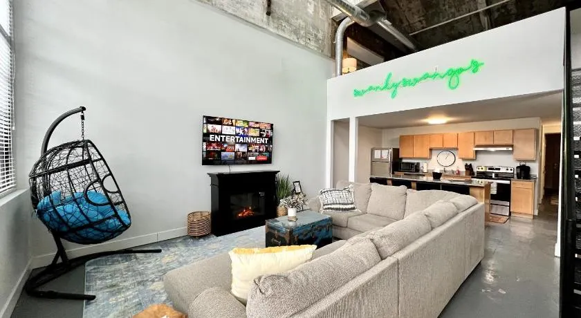 Swanky loft at Historic Peters Cartridge Factory - Image 1