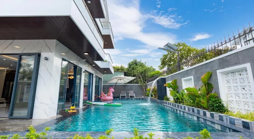 Villa B2-34 Long Cung - Phòng hát Karaoke VIP - 100m tới biển - Image 1