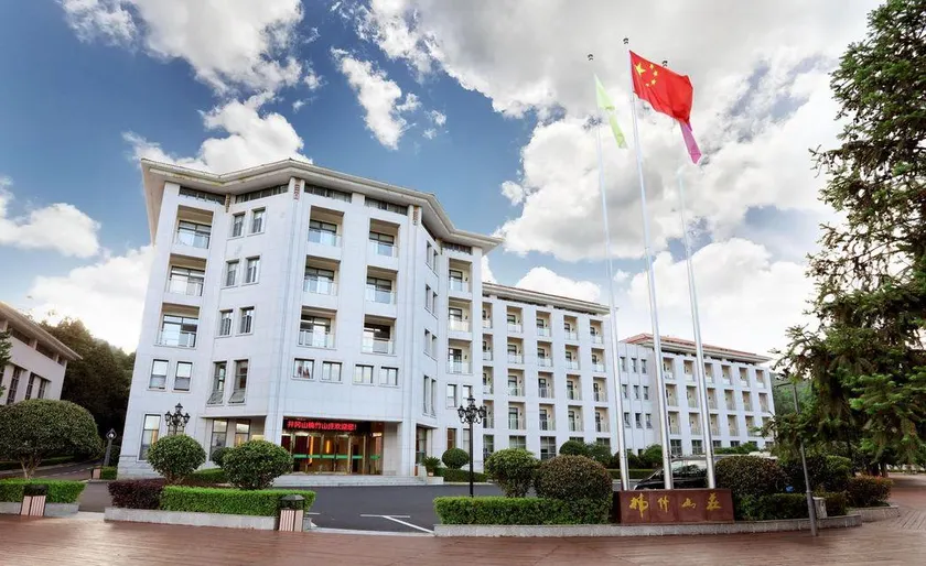 Nanzhu Hotel - Image 1