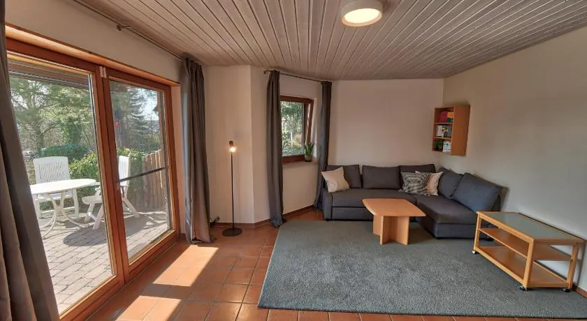 Haus Ersfeld – Apartamento com jardim, terraço privado, jardim partilhado e Wi-Fi - Image 1