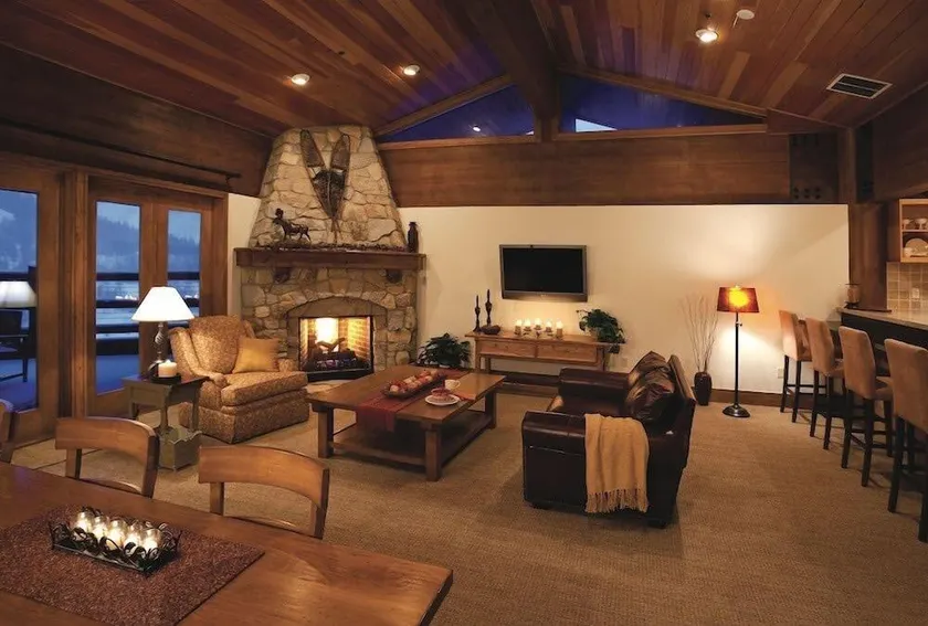Flagstaff Three Bedroom Suite with Majestic Mountain Views condo - Image 1