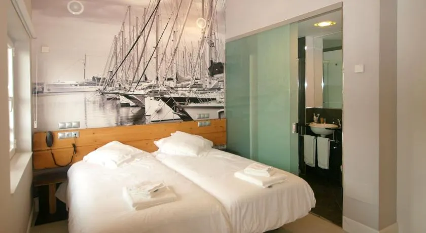 Hosteria Santander - Image 1