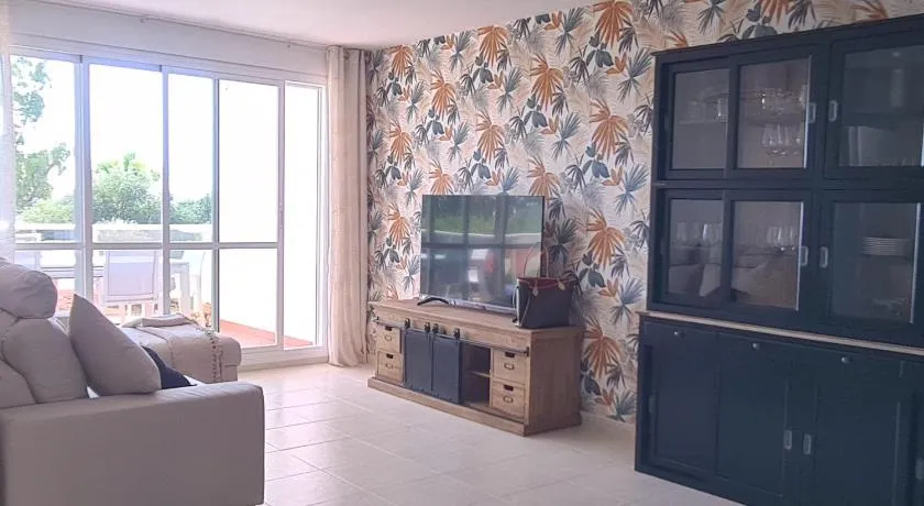 Apartamentos Jardines del Puerto Altamar - Image 1
