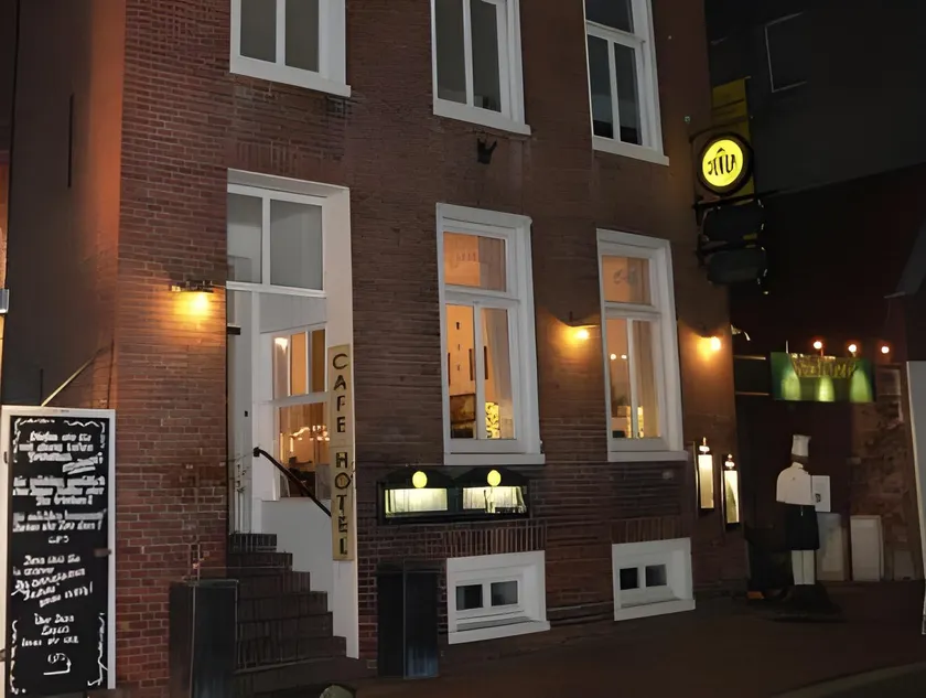 Stadthotel-Garni Smutje - Image 1