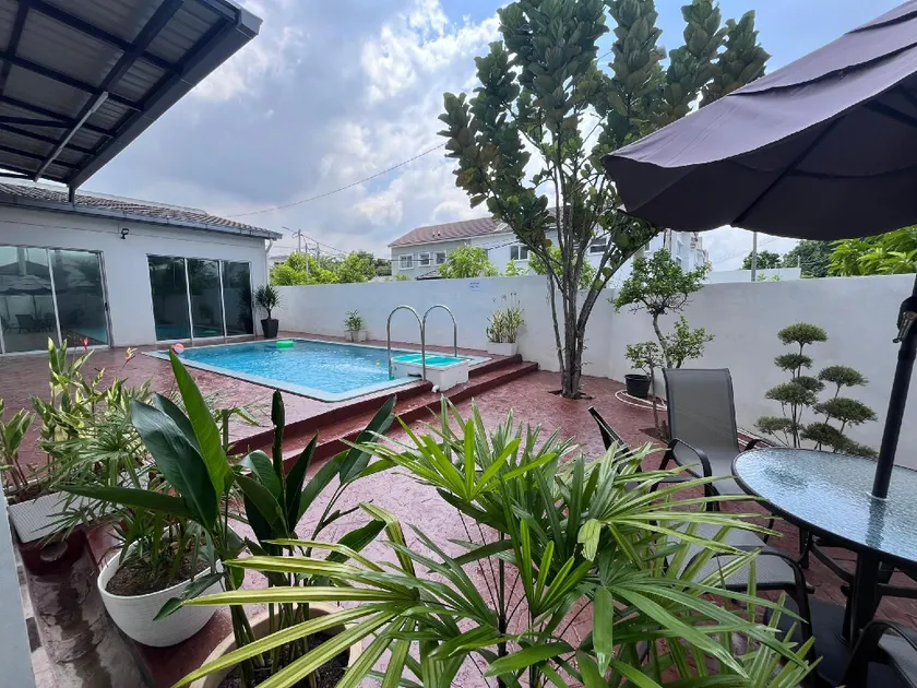Seribu Dua Villa | 5BR • Private Pool • BBQ • Fully Air-Conditioned • - Image 1