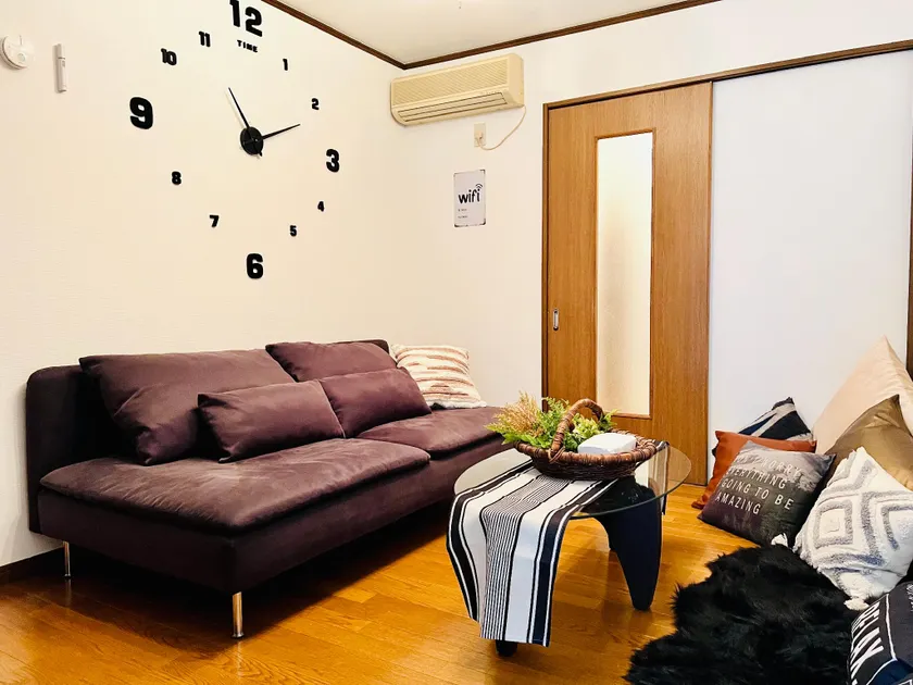 Osaka Guesthouse広々貸切一軒家2LDK定員9名 - Image 1