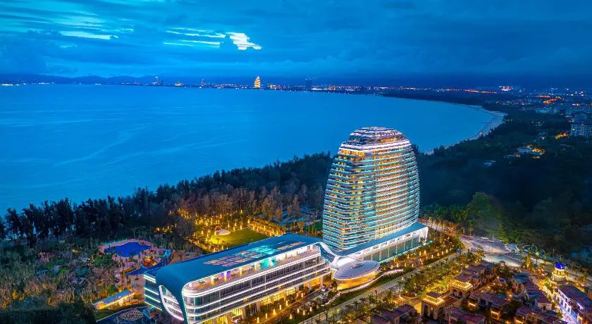 Hainan Sangem Moon Hotel - Image 1