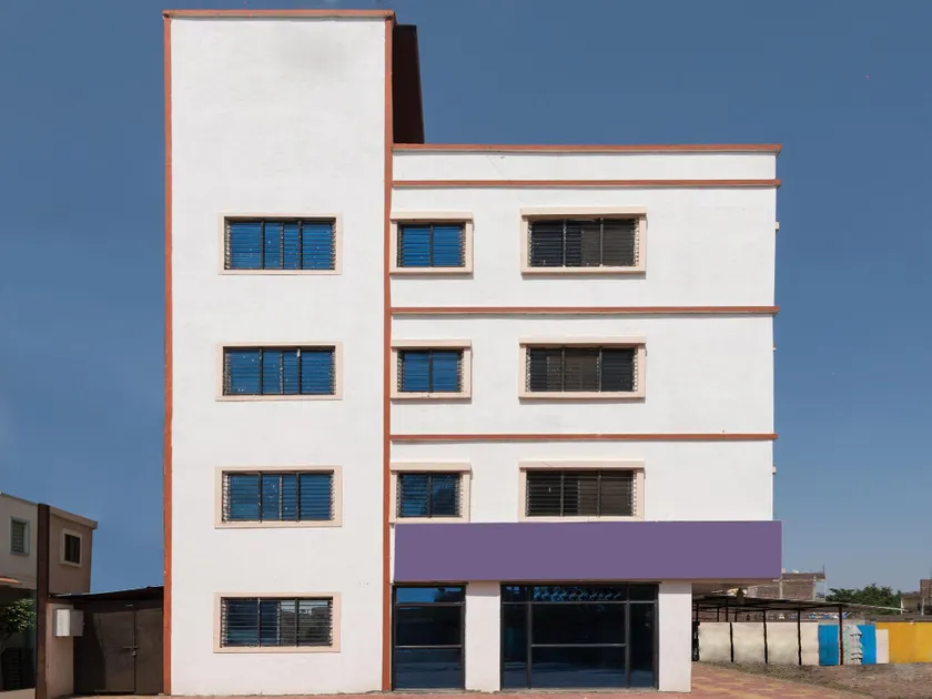 OYO Flagship18489 Hotel Sai Parth - Image 1