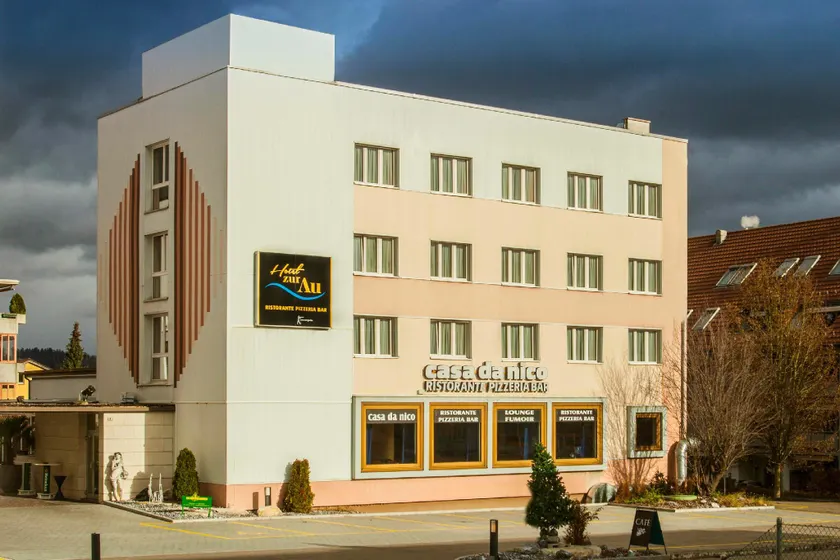 Hotel Zur Au - Image 1