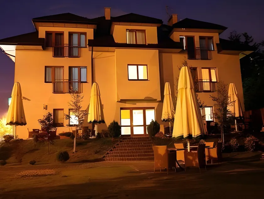 Hotel Focus - Image 1