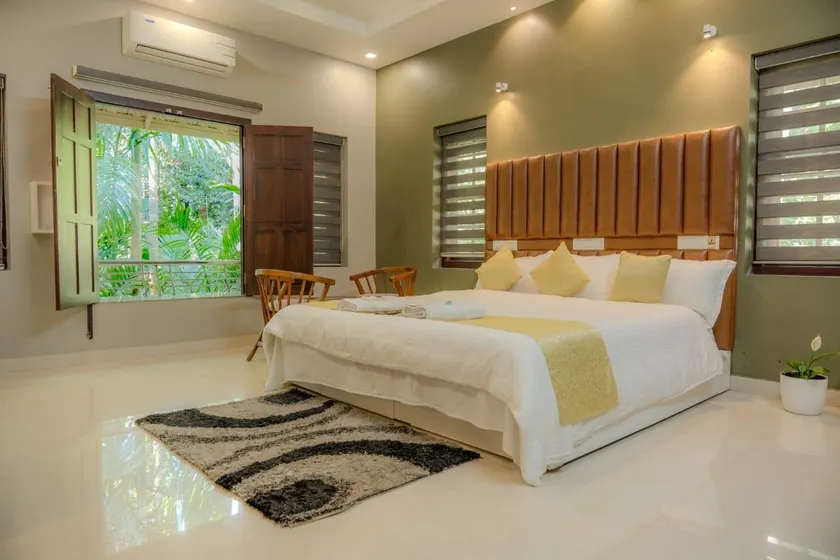 Swasth- Premium Luxury Room in a Riverside Villa - Image 1