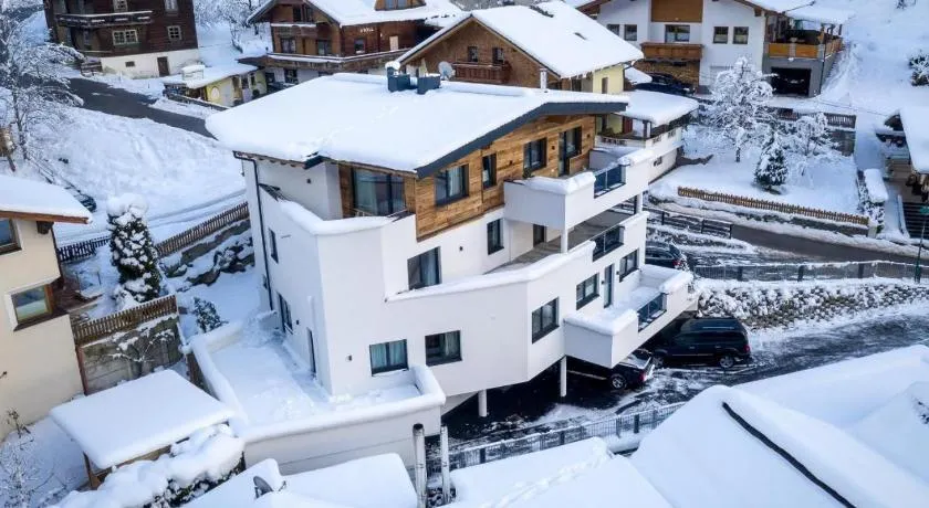 Haus Sabrina Ferienwohnung \"Hexenkopf\" mit Bergblick, WLAN und Terrasse - Image 1