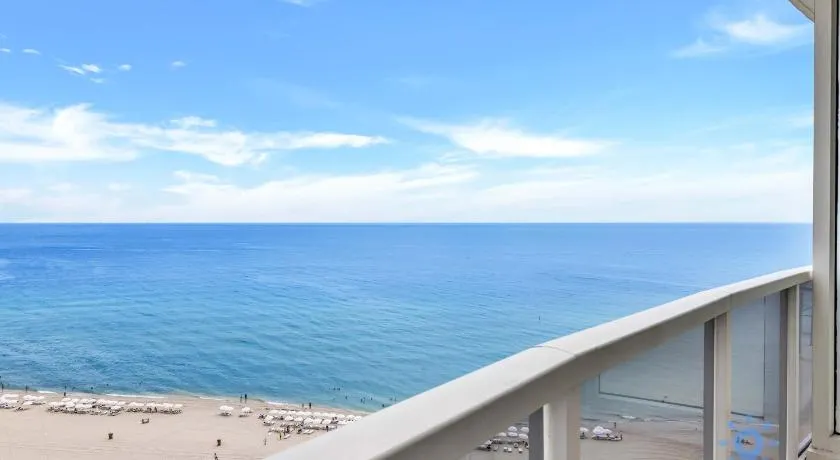Deluxe Studio Ocean View Premium Amenities - Image 1