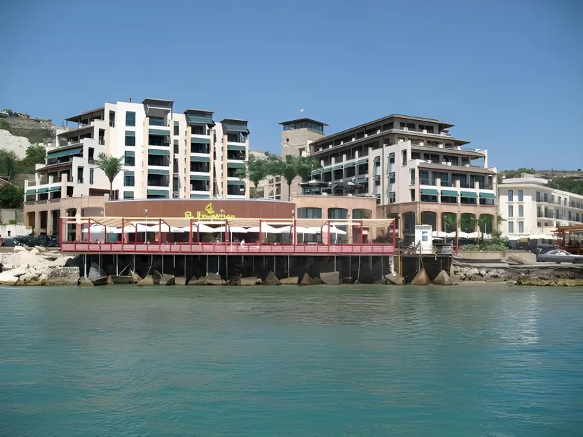 Marina City ApartHotel - Image 1