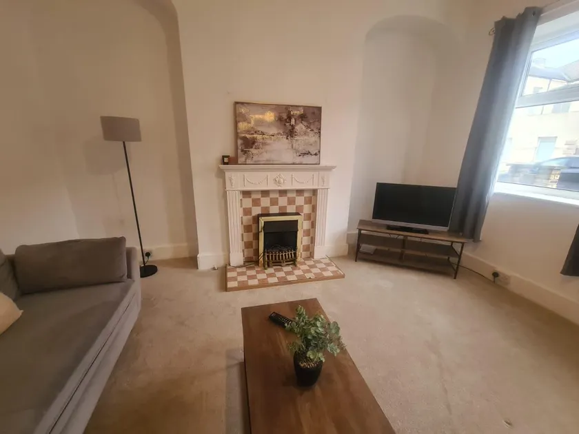 Blyth 1 Bedroom Apartment - Image 1