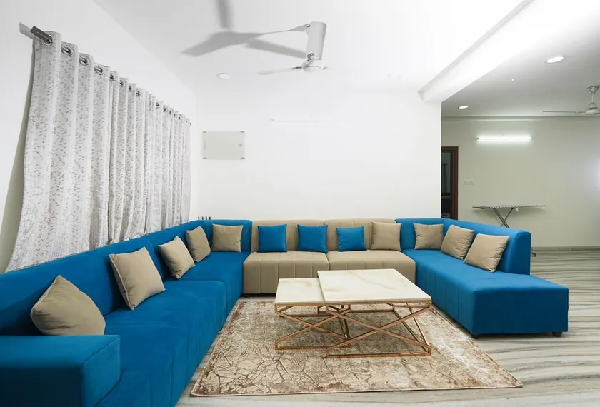 3BR Urban Escape Your Ideal Stay - Image 1