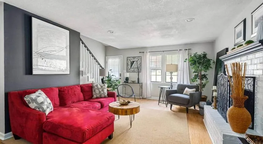 Augusta Pepperidge house - Image 1