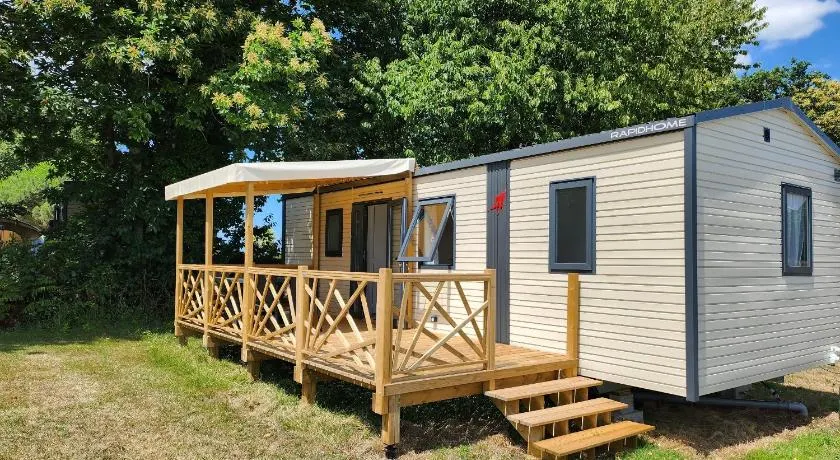 Camping le Balcon de la Baie - Image 1