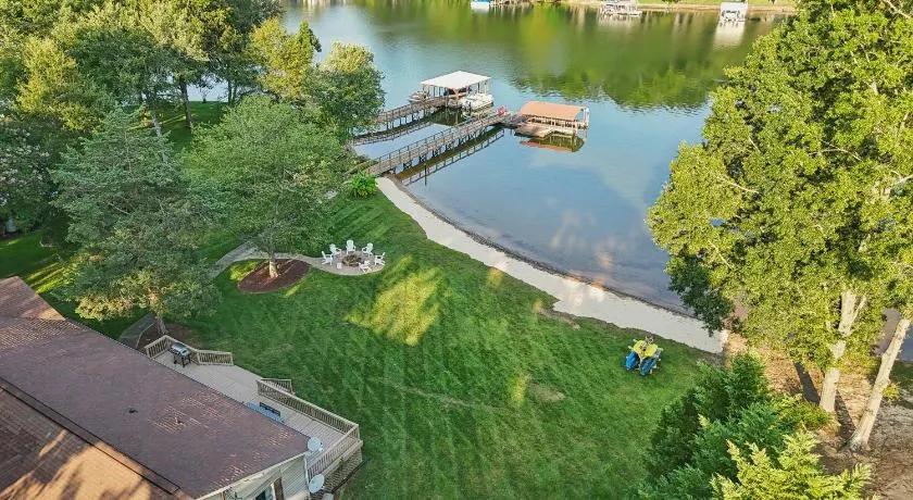 Carolina Cove - Image 1