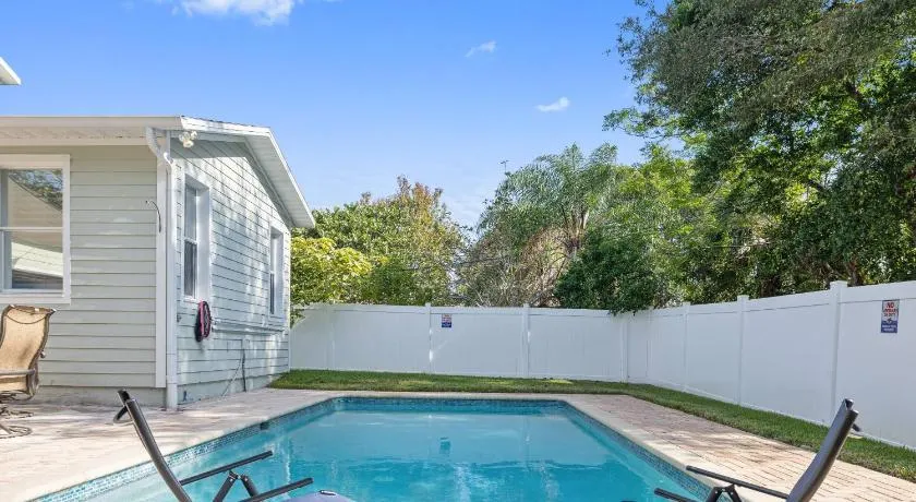 Family Fun House - Image 1