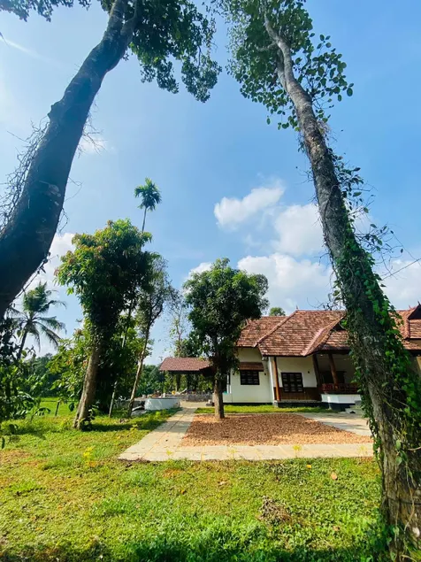 Teal Heritage Villa - Image 1