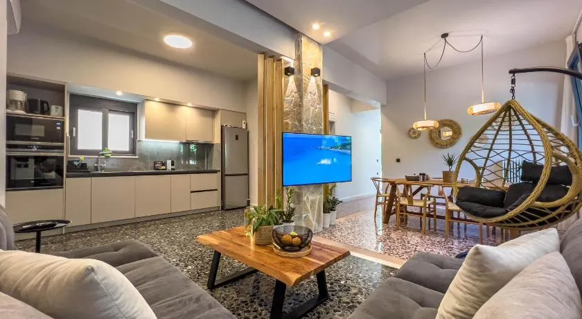 Apẽron Suite - Downtown Chania - Image 1
