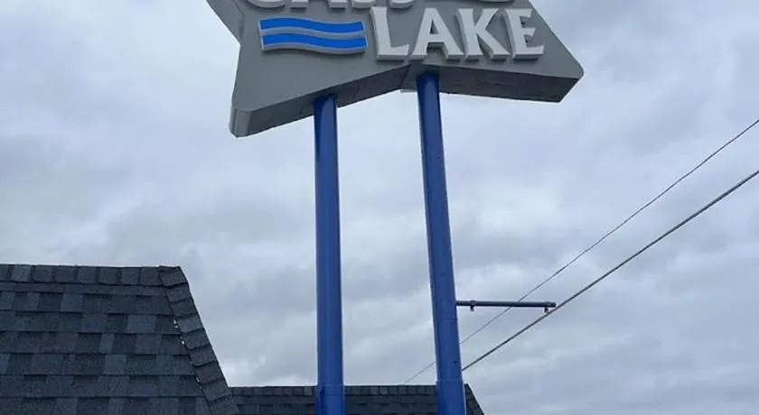 Cass lake hotel - Image 1