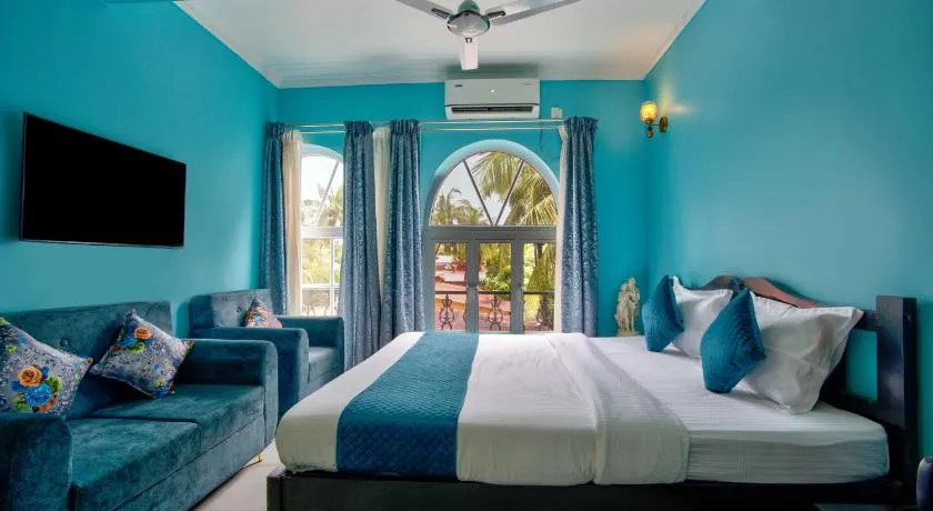 Candolim Beach White Residency - Image 1