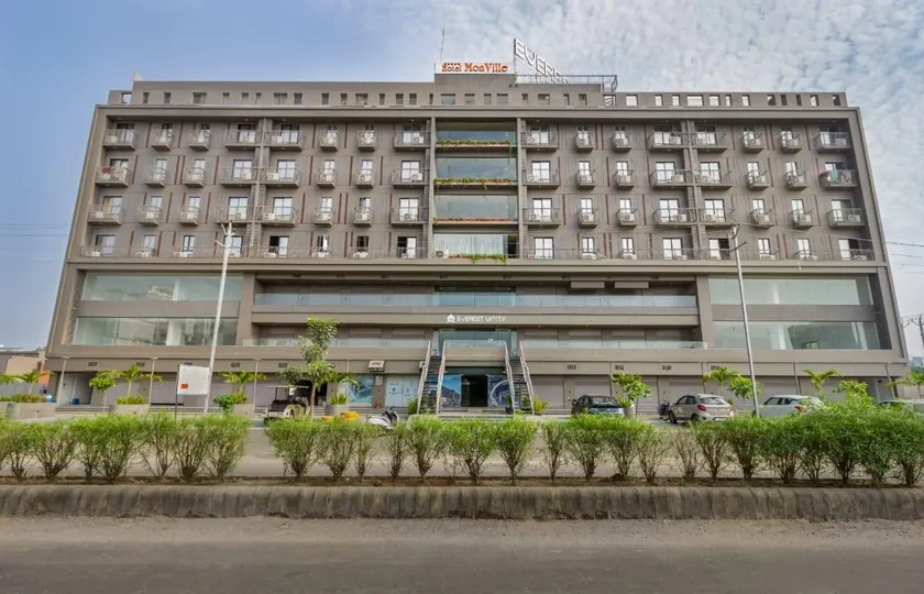 Hotel monville - Image 1