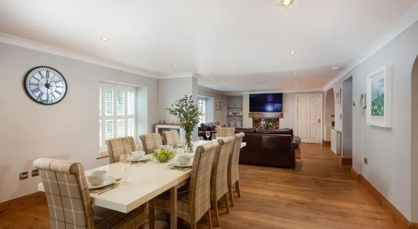 3 The Manor - Opposite a golf course - Pet friendly - Wi-Fi - Image 1
