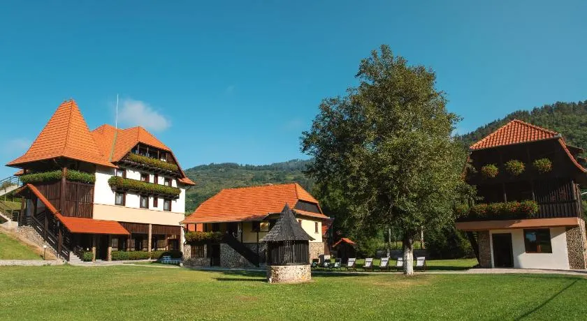 VILLA GHERMAN - Image 1