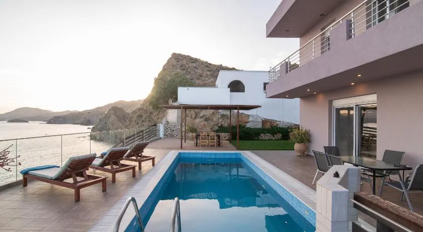 Villa Paradise - Image 1