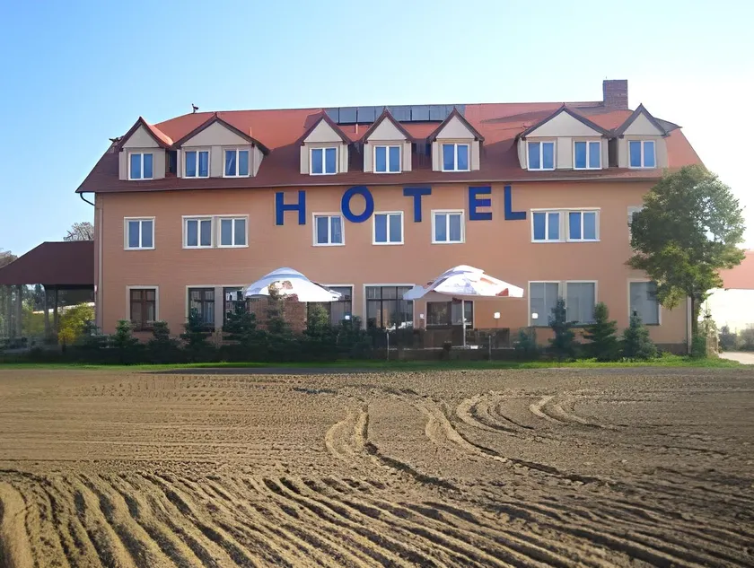 Hotel Jan - Image 1