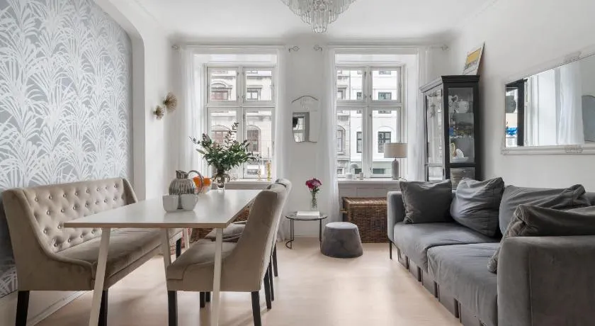 Frederiksberg high end - Image 1